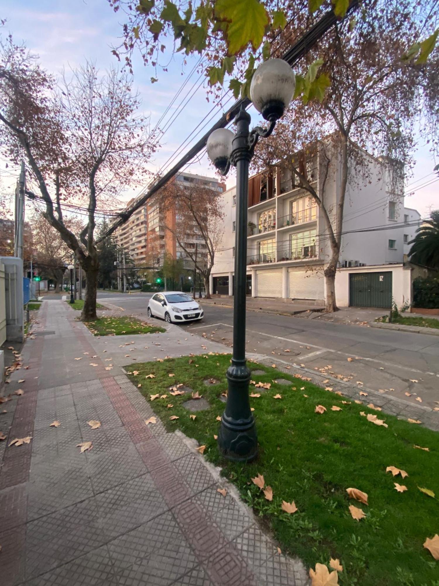 סנטיאגו Departamento En Providencia Casa Roman מראה חיצוני תמונה